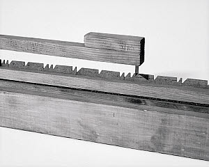 10300610
First morse telegraph, 1835.
