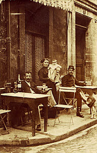 10460414
&copy; David Nathan-Maister
Man holding an absinthe bottle, c 1900.