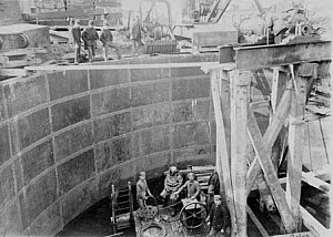 10283926
© Science Museum Archive
Constructing the Blackwall Tunnel, London, 9 March 1895. 10283926
© Science Museum Archive
Constructing the Blackwall Tunnel, London, 9 March 1895.