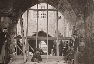 10461948
&copy; NMeM Daily Herald Archive
Jerusalem, 1939.