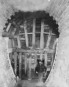 10283360
&copy; Science Museum Archive
Constructing the Blackwall Tunnel, London, c 1895.