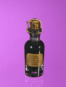 10307371
&copy; Science Museum
Perkin�s original mauve dye, 1856.