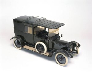 10306715
&copy; Science Museum
20 hp Daimler staff car, 1914.
