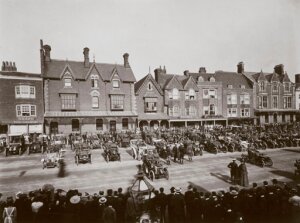 10327161
&copy; Science Museum Archive
Review of Motor Volunteer Corps by Field Marshal Lord Roberts, 1903.