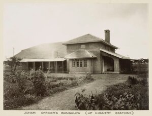 10446171
&copy; National Railway Museum
Bungalow, India, c 1930.