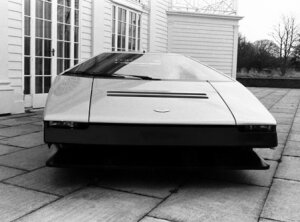 10465689
&copy; Manchester Daily Express
Aston Martin �Bulldog�, 1979.