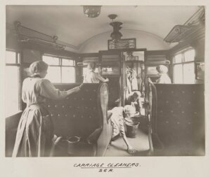 10451599
&copy; National Railway Museum
Women workers at Doncaster works, South Yorkshire, c 1916.