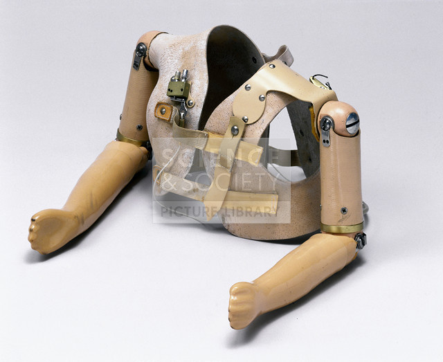 A pair of CO2 gas-powered artificial arms for a yo | Science & Society ...